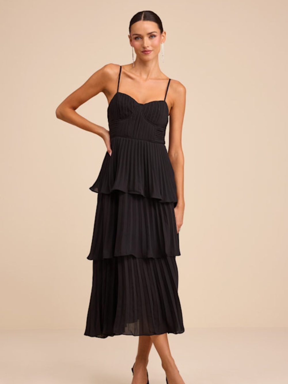 Lulu's Black Tiered Pleated Midi Dress